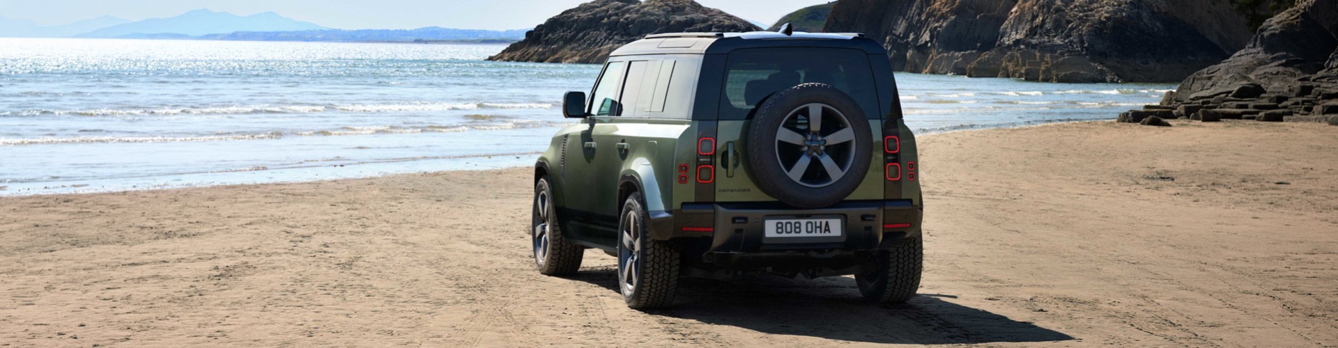 956226_NB-JLR-Defender-1920x500.jpg