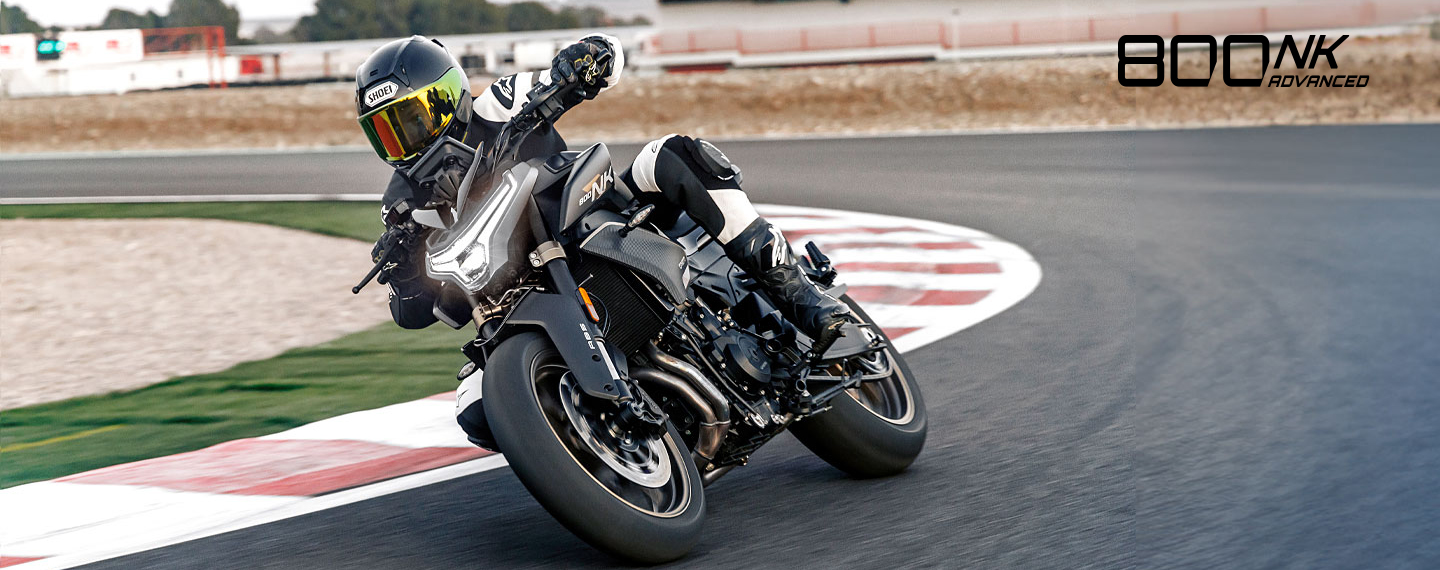 CFMOTO 800NK ADVANCED