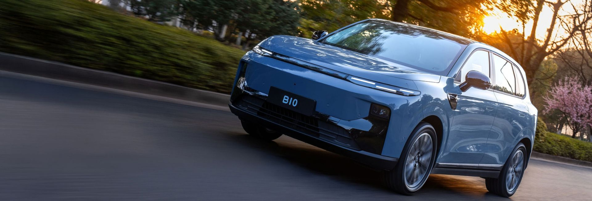 B10 Hybrid EV