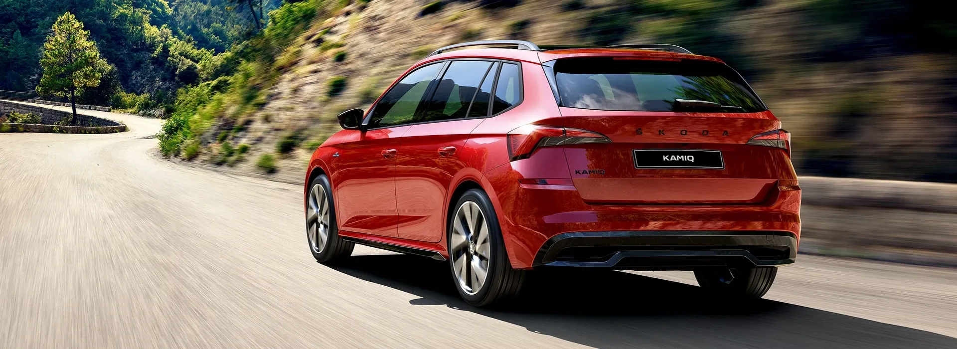 red skoda kamiq