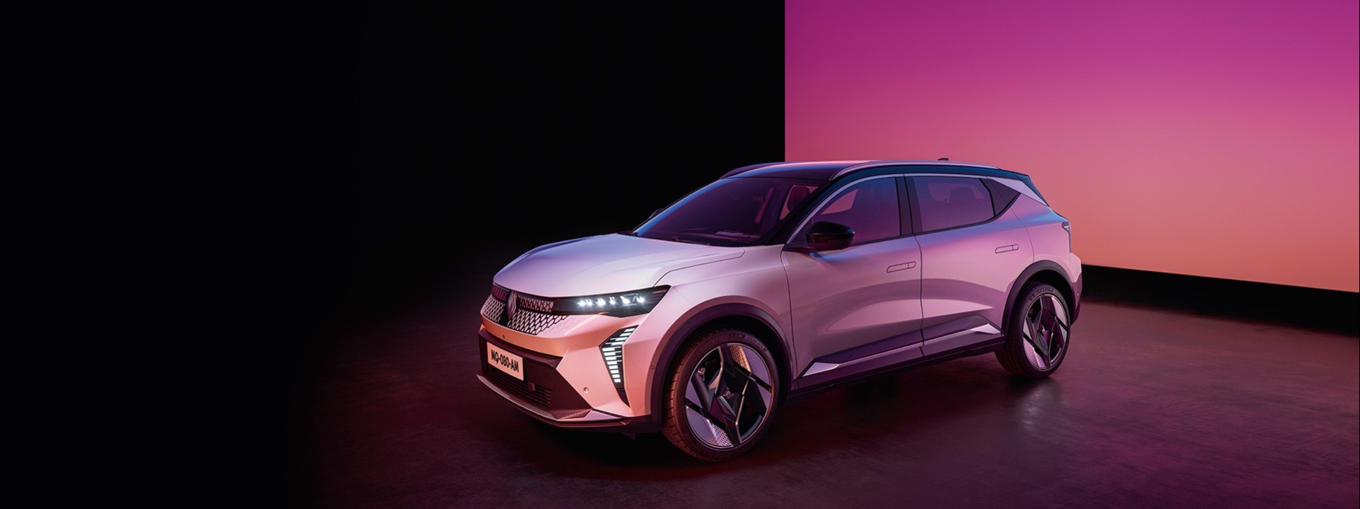 Renault-ScenicETech-HPB.jpg