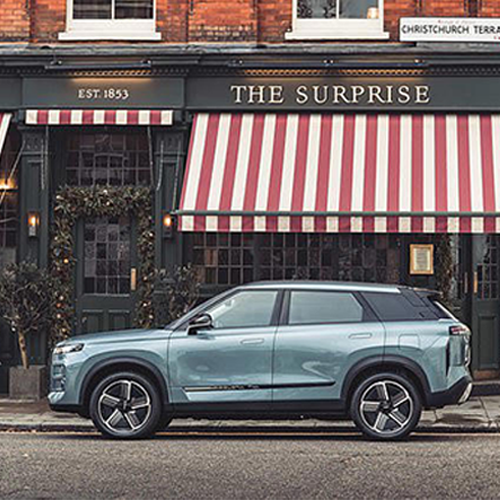 The Chinese 'Temu Range Rover' taking over the school run: Owners tell ...