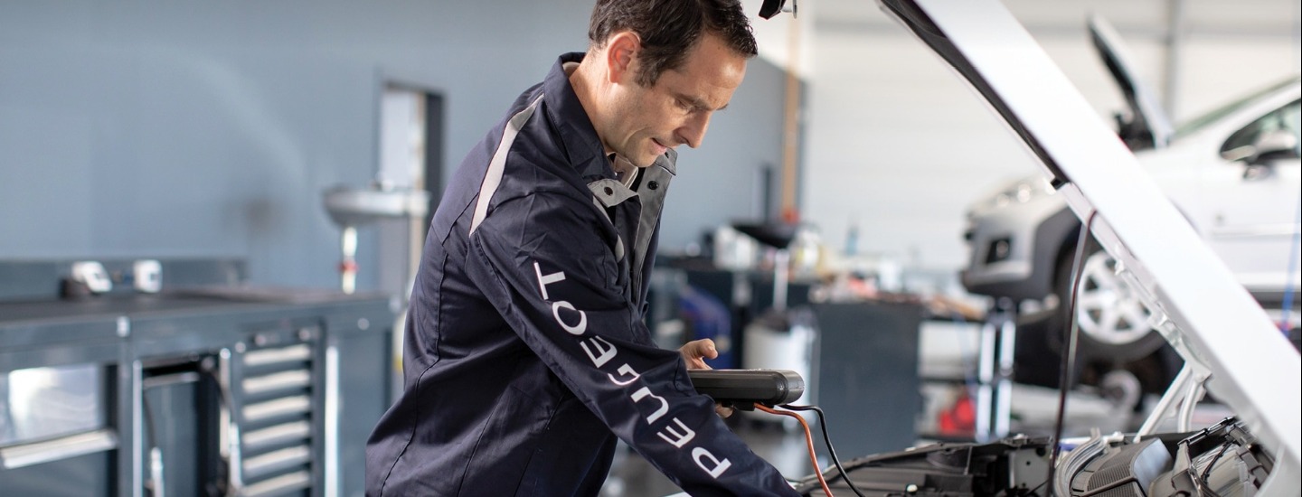 PEUGEOT Service Tech