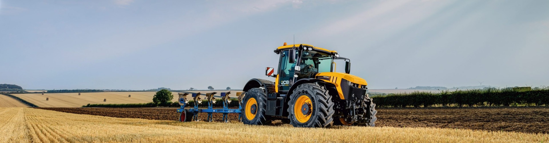 4220 Fastrac Tractor Banner