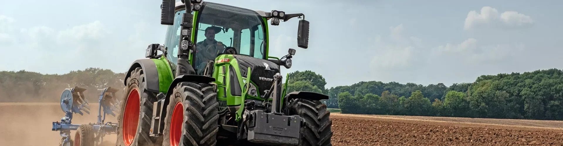 fendttractors.jpg