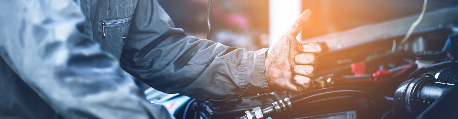 Mechanic giving the thumbs up