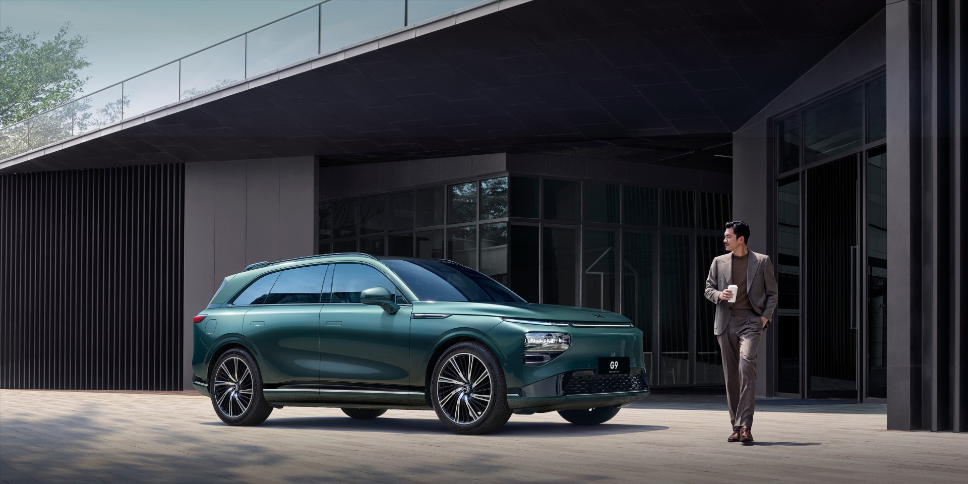 Green XPENG G9