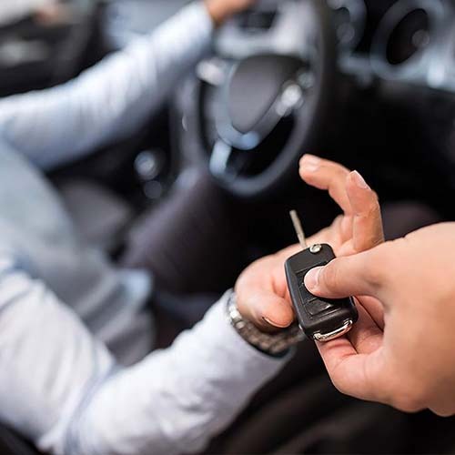 selling-your-car-advice-628453996.jpg