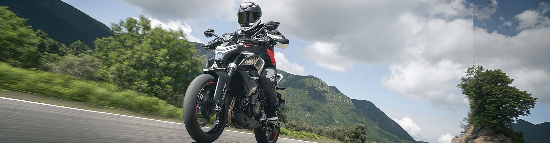 cfmoto_contactUs.jpg